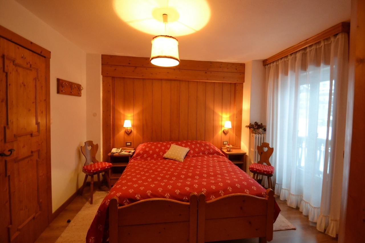 Hotel Villa Nevada Cortina dʼAmpezzo Dış mekan fotoğraf